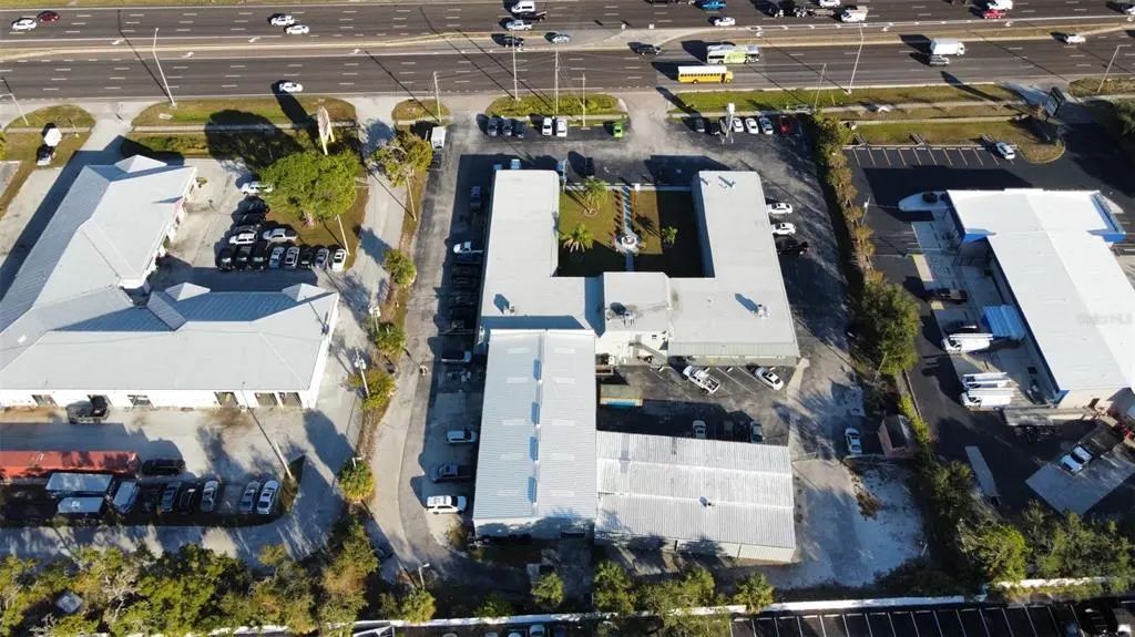 37548 Us Hwy 19 N, PALM HARBOR