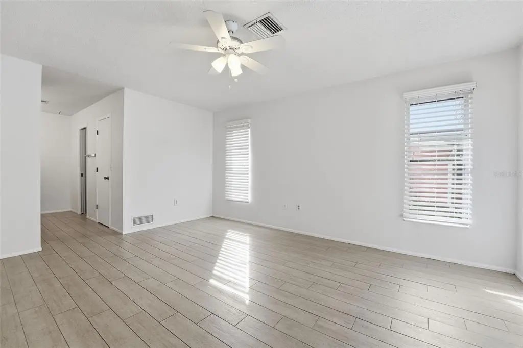 Gulf Shores Realty: 16 22091c72ba071816a7a10633afc9947e l