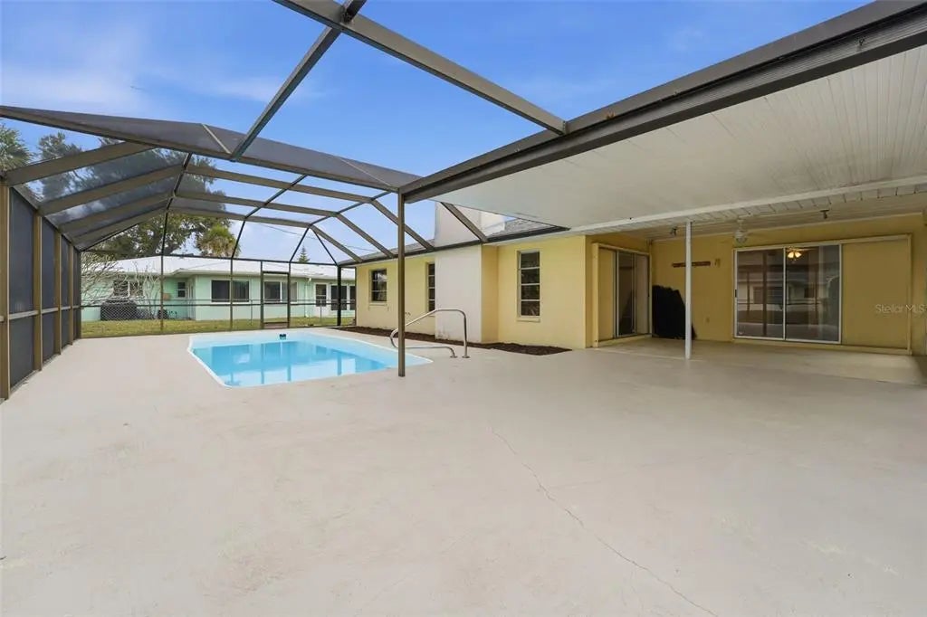 Gulf Shores Realty: 29 2c3352eb356f442157439d33178685ba l