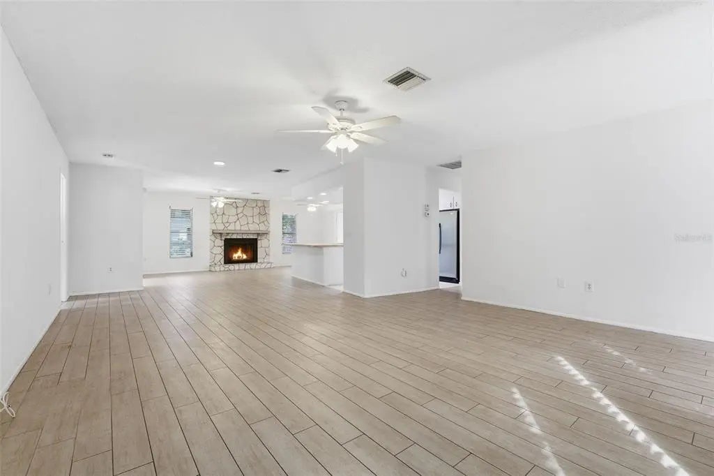 Gulf Shores Realty: 4 67f8d174f56546d487622df985c37c87 l