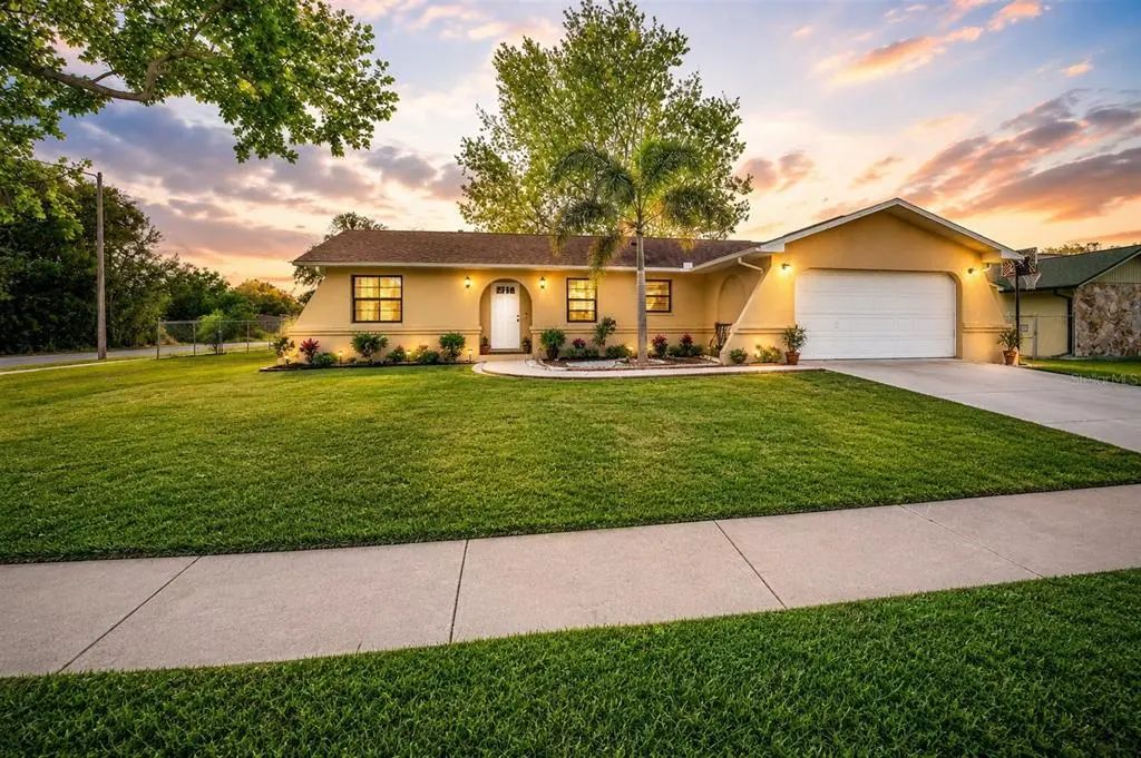 3011 Shadow Oaks Drive, HOLIDAY