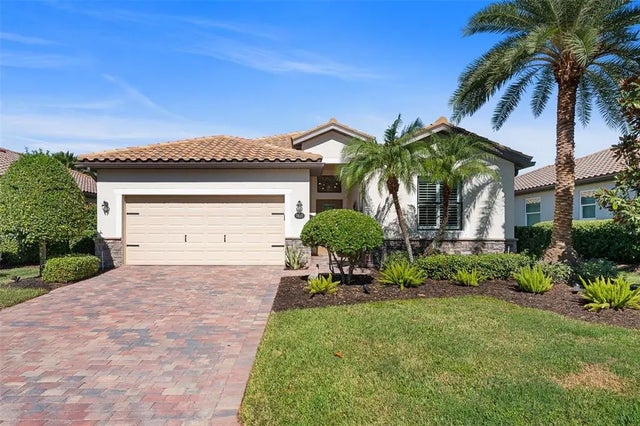 7027 Quiet Creek Drive, BRADENTON