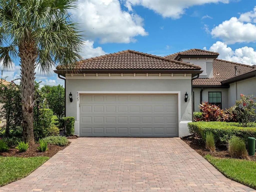 6923 Holbrook Cove, BRADENTON