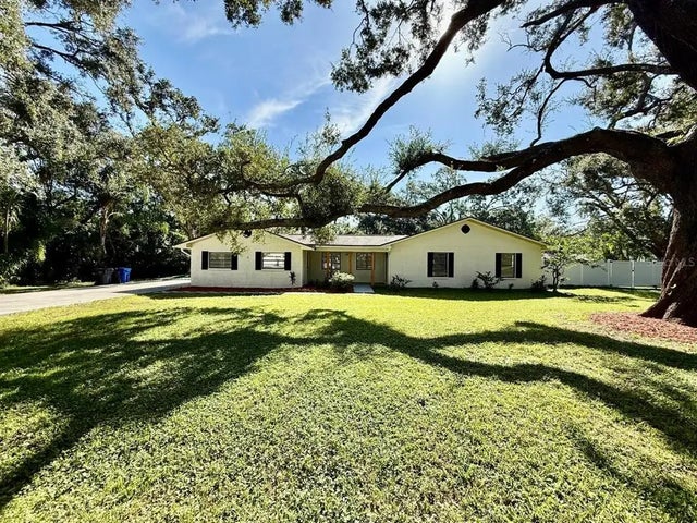 15611 Walden Avenue, TAMPA