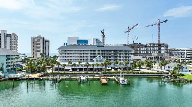 445 Hamden Drive 302, CLEARWATER BEACH