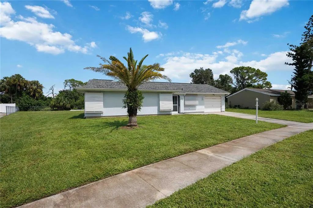 5858 Kenwood Drive, NORTH PORT