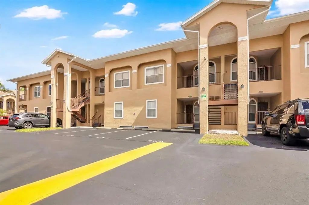 8825 Coral Palms Court B, KISSIMMEE