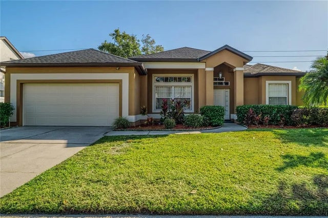 403 Lake Amberleigh Drive, WINTER GARDEN