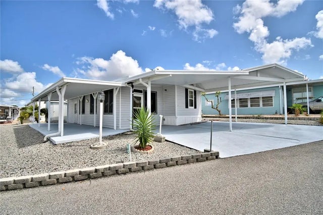 251 Patterson Road B12, HAINES CITY