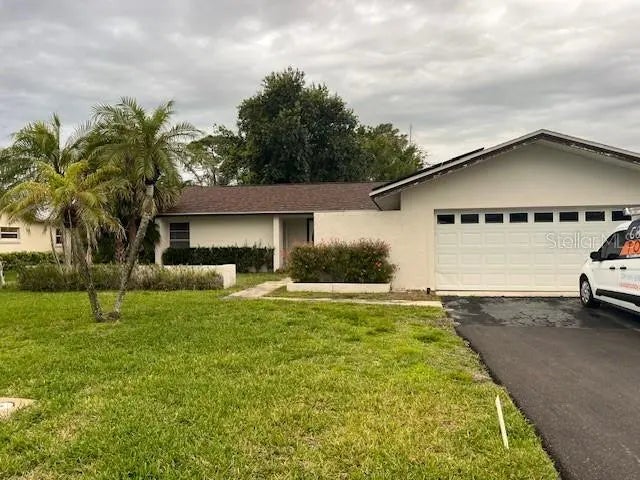 547 Eastwood Drive, NAPLES