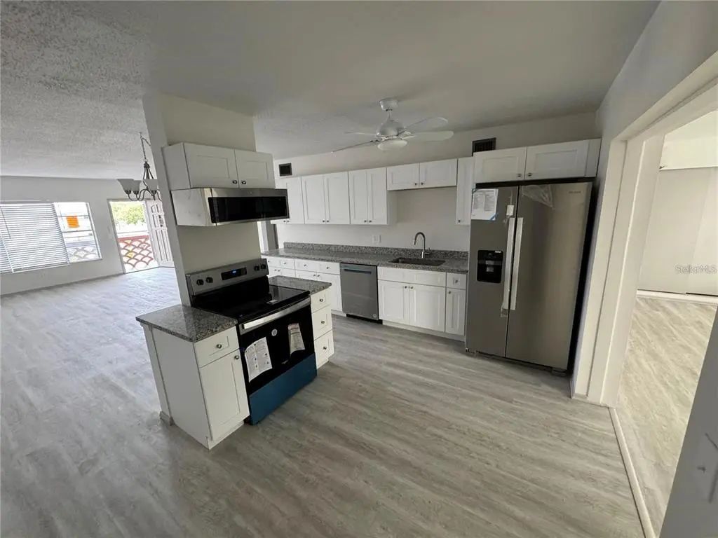2072 Australia Way W 48, CLEARWATER