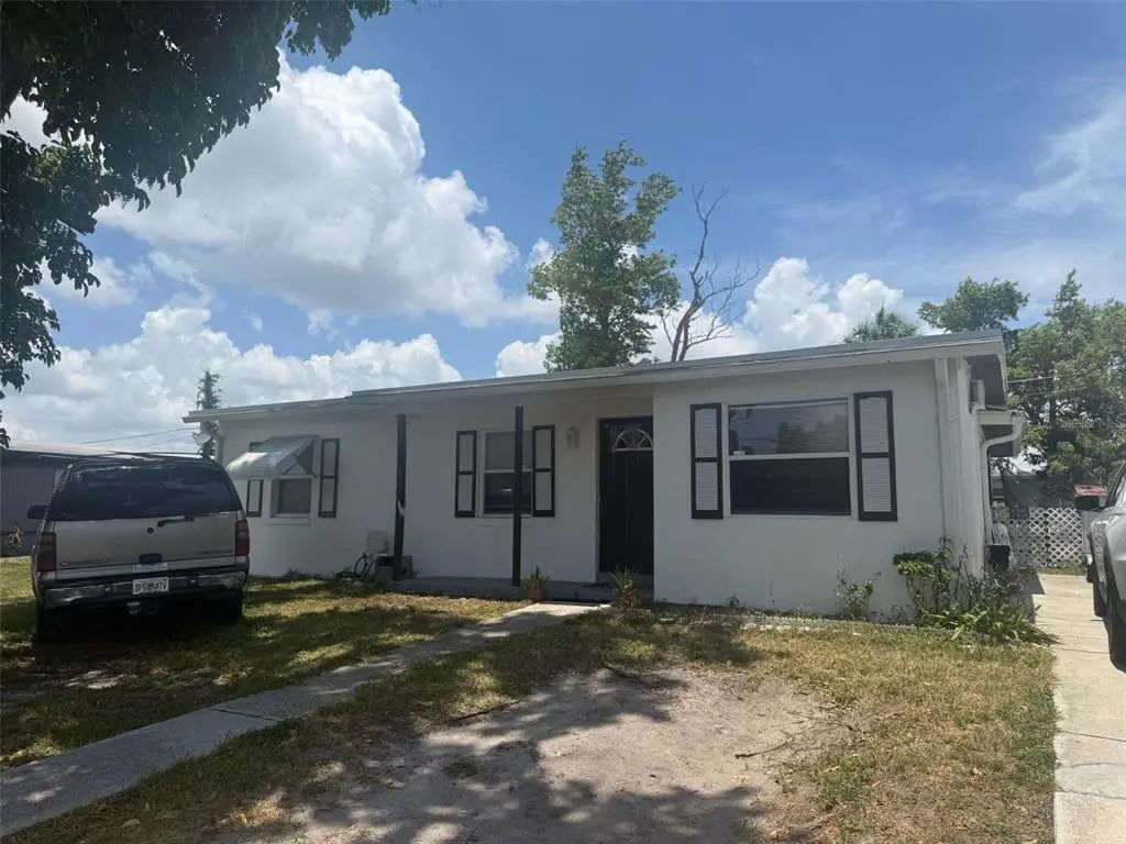 21234 Gladis Avenue, PORT CHARLOTTE