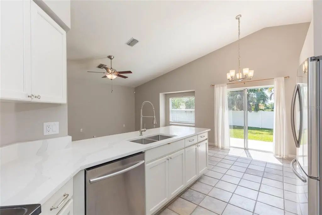 4550 Roundview Court, LAND O LAKES
