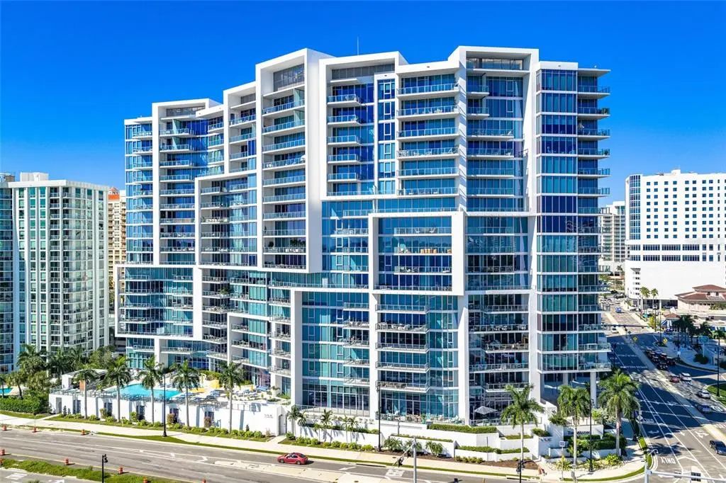 1155 N Gulfstream Avenue 208, SARASOTA