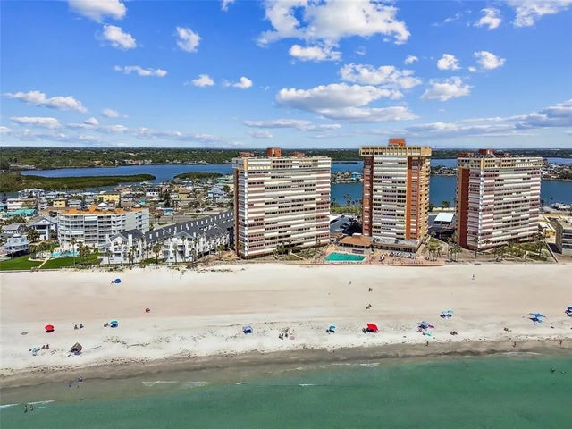 17920 Gulf Boulevard 1302, REDINGTON SHORES
