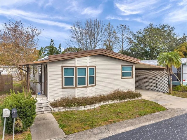 12240 Seminole Boulevard 13, LARGO