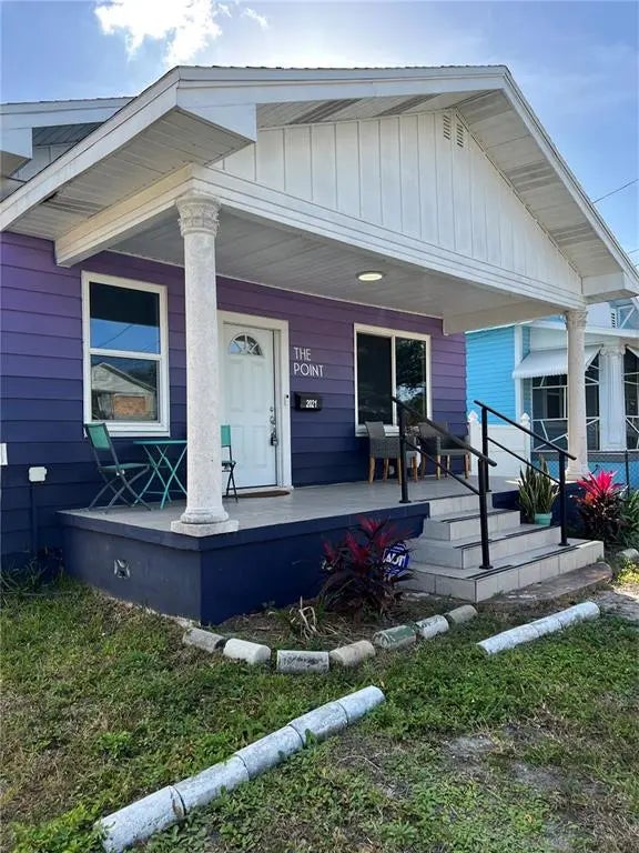 2021 Thrace Street, TAMPA