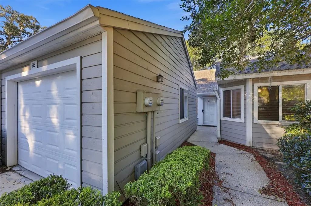916 Nw 124th Drive, NEWBERRY