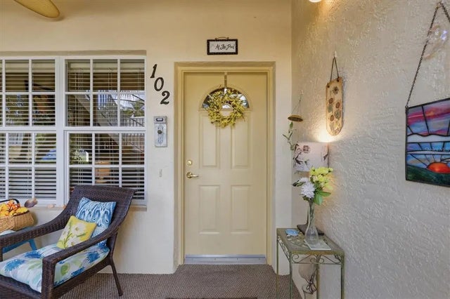 700 Mirabella Circle 102, VENICE