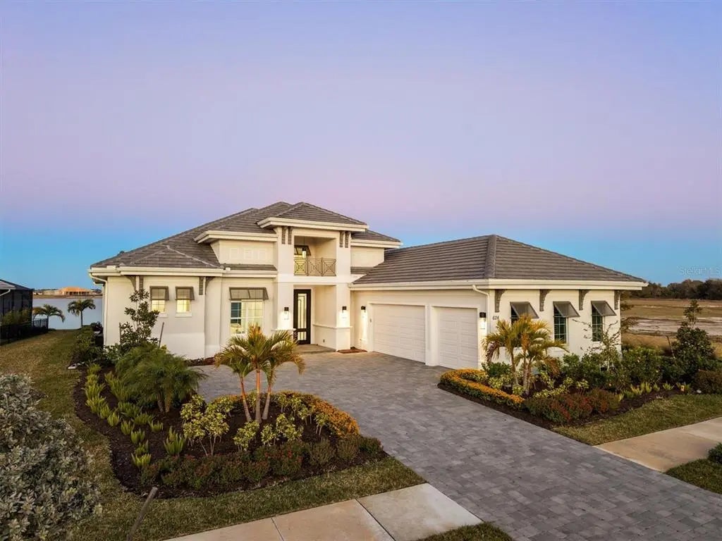 624 Blue Shell Loop, SARASOTA