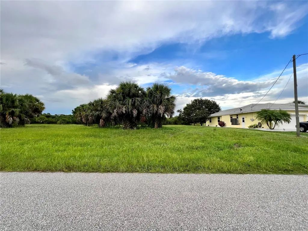 172 Tournament Road, ROTONDA WEST
