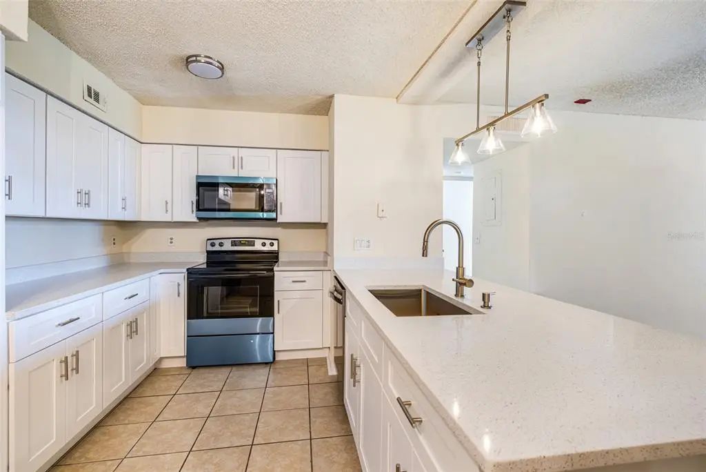 13545 Eagle Ridge Drive 814, FORT MYERS