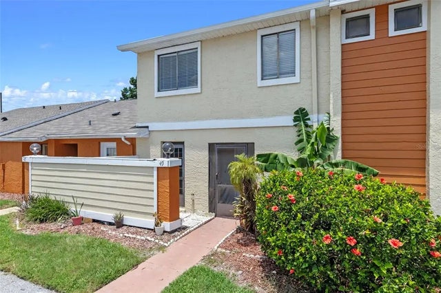 49 Silver Park Circle, KISSIMMEE