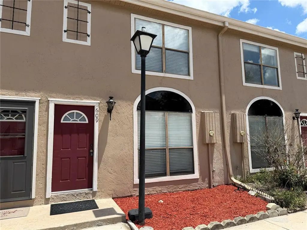 609 Casa Park A Court, WINTER SPRINGS