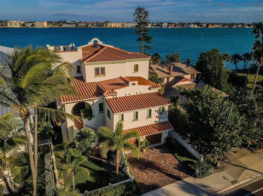 1403 Pass A Grille Way, ST PETE BEACH