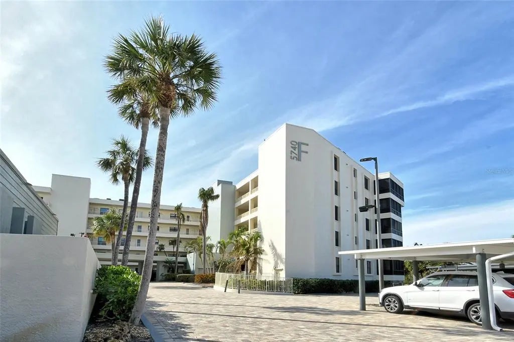 5740 Midnight Pass Road 307, SARASOTA