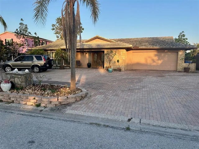 3920 Venetian Way, TAMPA