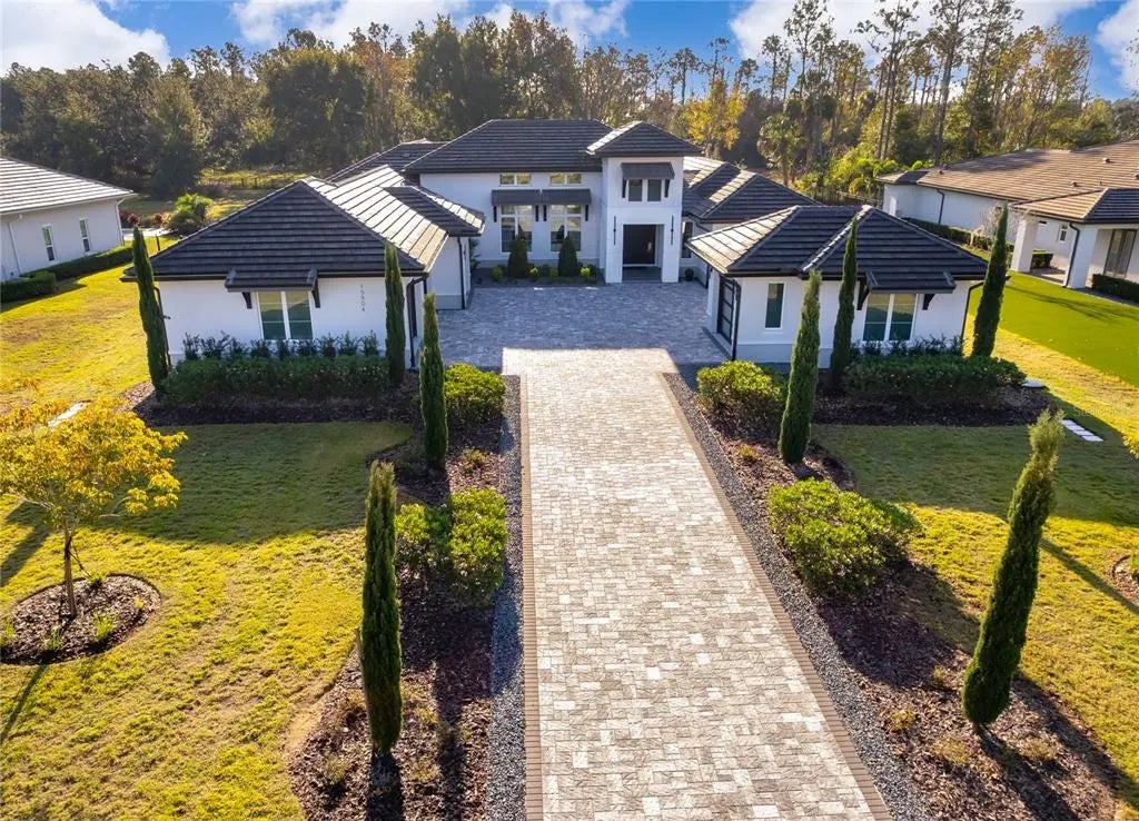 15504 Pendio Drive, BELLA COLLINA