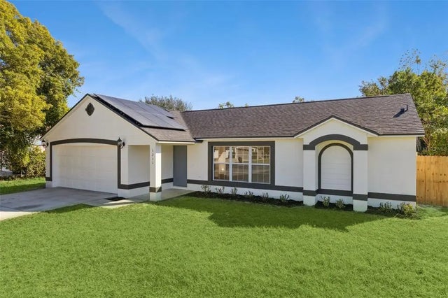 1211 Stillwater Avenue, DELTONA