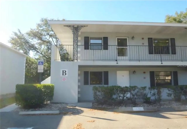 101 Lake Avenue Ne 216, LARGO