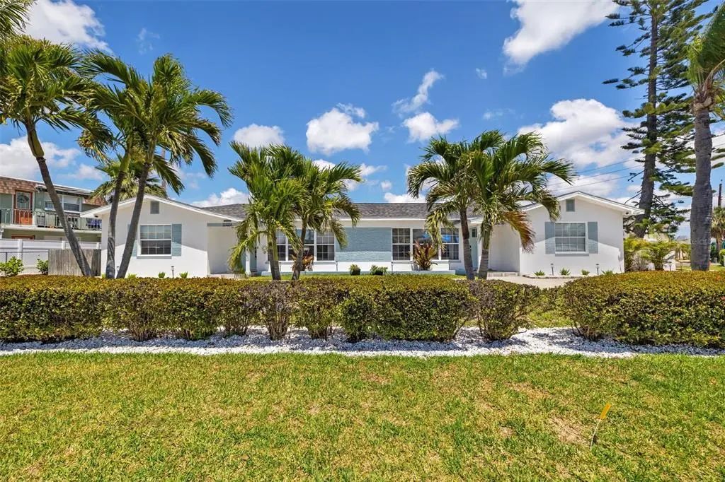 11225 2nd Street E, TREASURE ISLAND