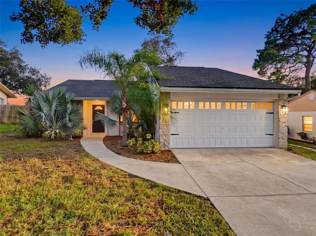 1112 E Lemon Street, TARPON SPRINGS