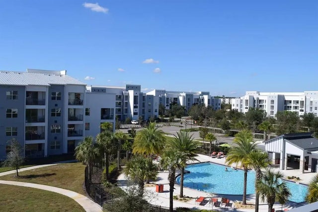 3180 Paradox Circle 402, KISSIMMEE