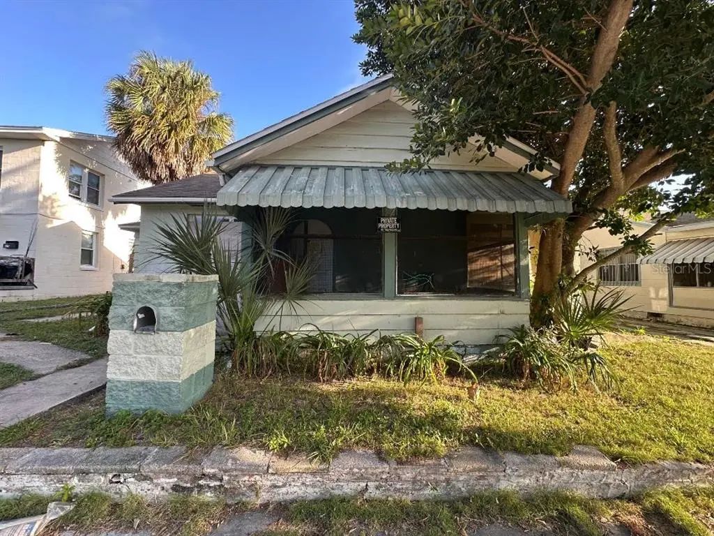 821 Paris Avenue S, ST. PETERSBURG