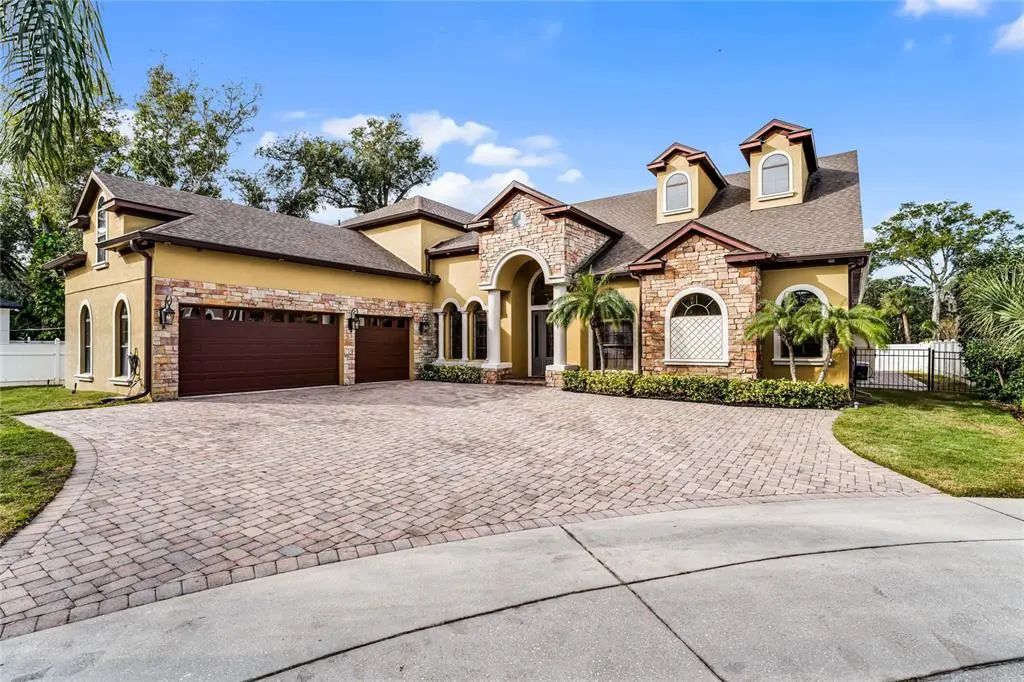 4500 Stone Hedge Drive, ORLANDO
