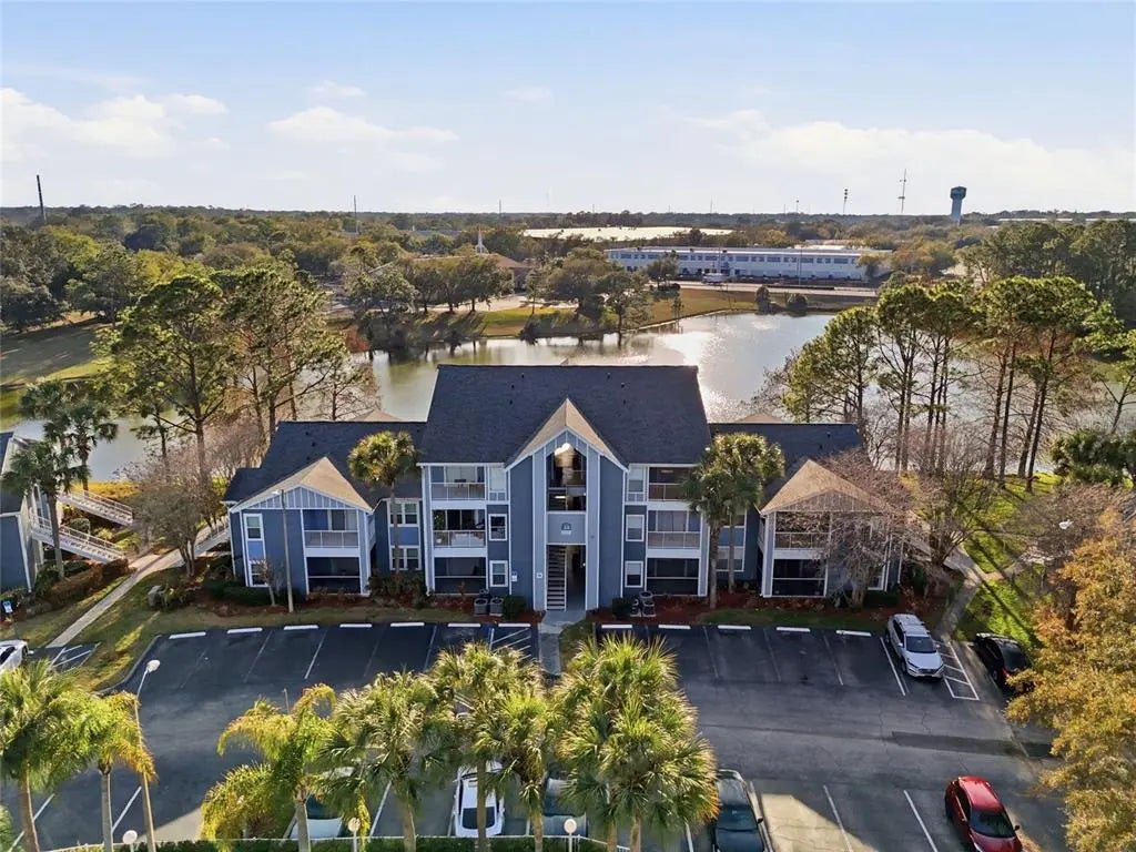 2516 Grassy Point Drive 208, LAKE MARY