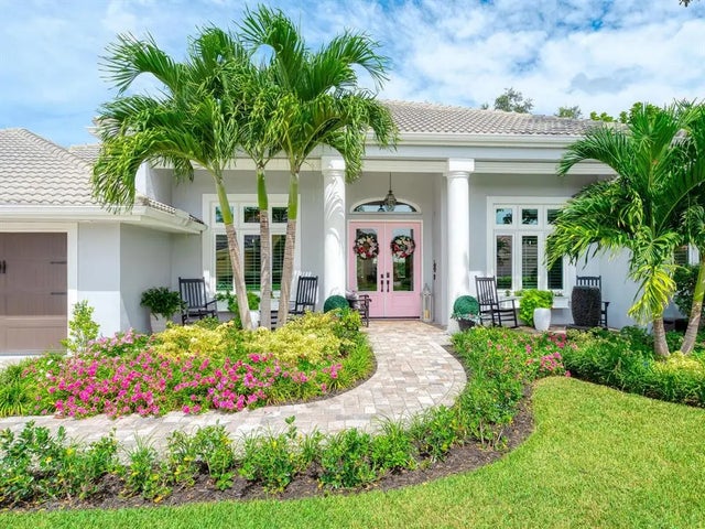 8600 Woodbriar Drive, SARASOTA