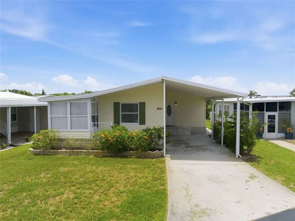 6826 Mount Orange Drive Ne 383, ST PETERSBURG