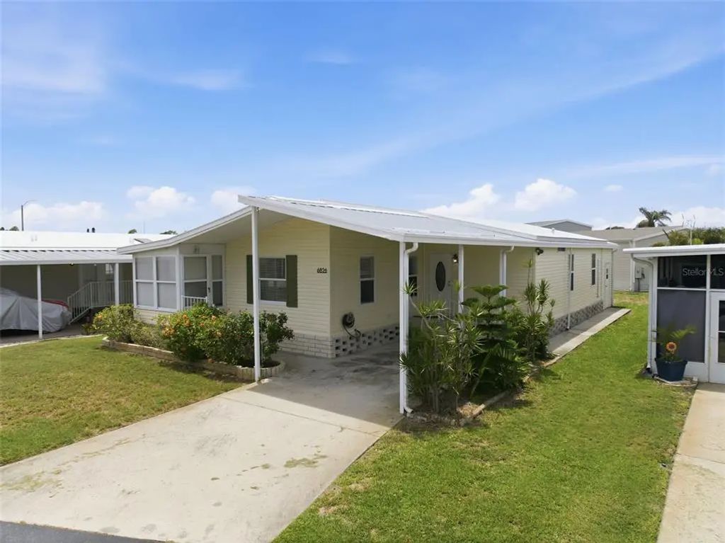 6826 Mount Orange Drive Ne 383, ST PETERSBURG