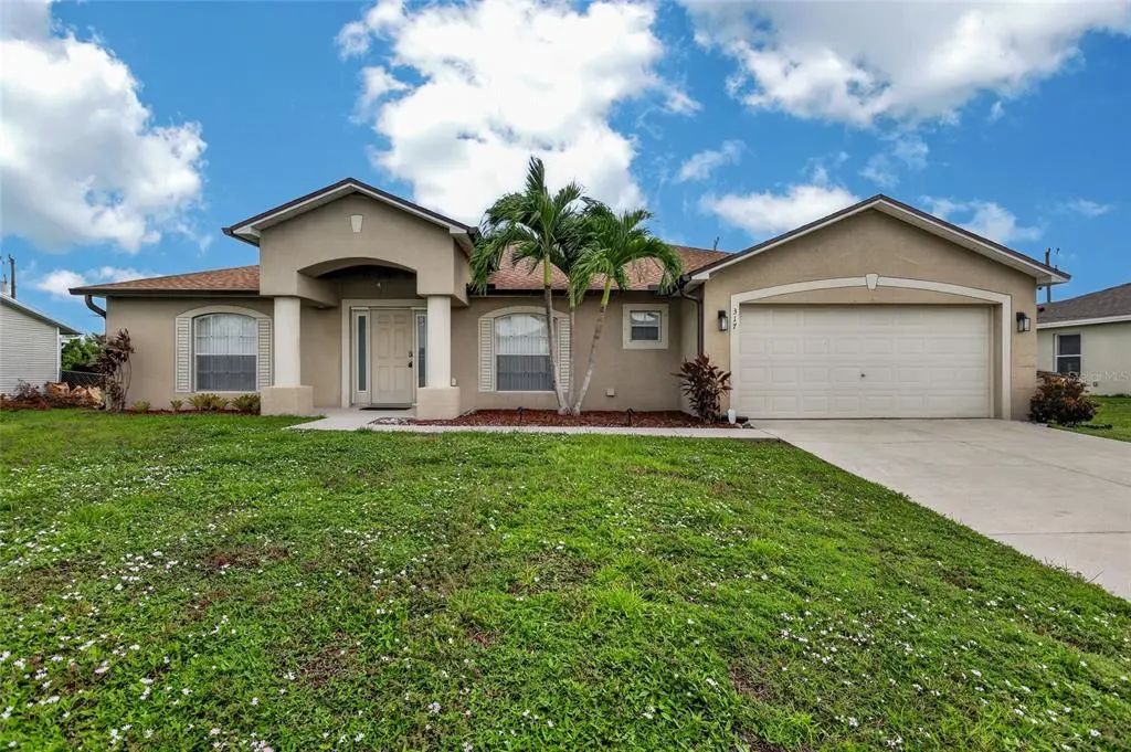 317 Ne 9th Terrace, CAPE CORAL