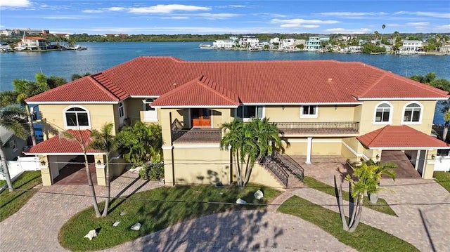 736 Pruitt Drive, MADEIRA BEACH