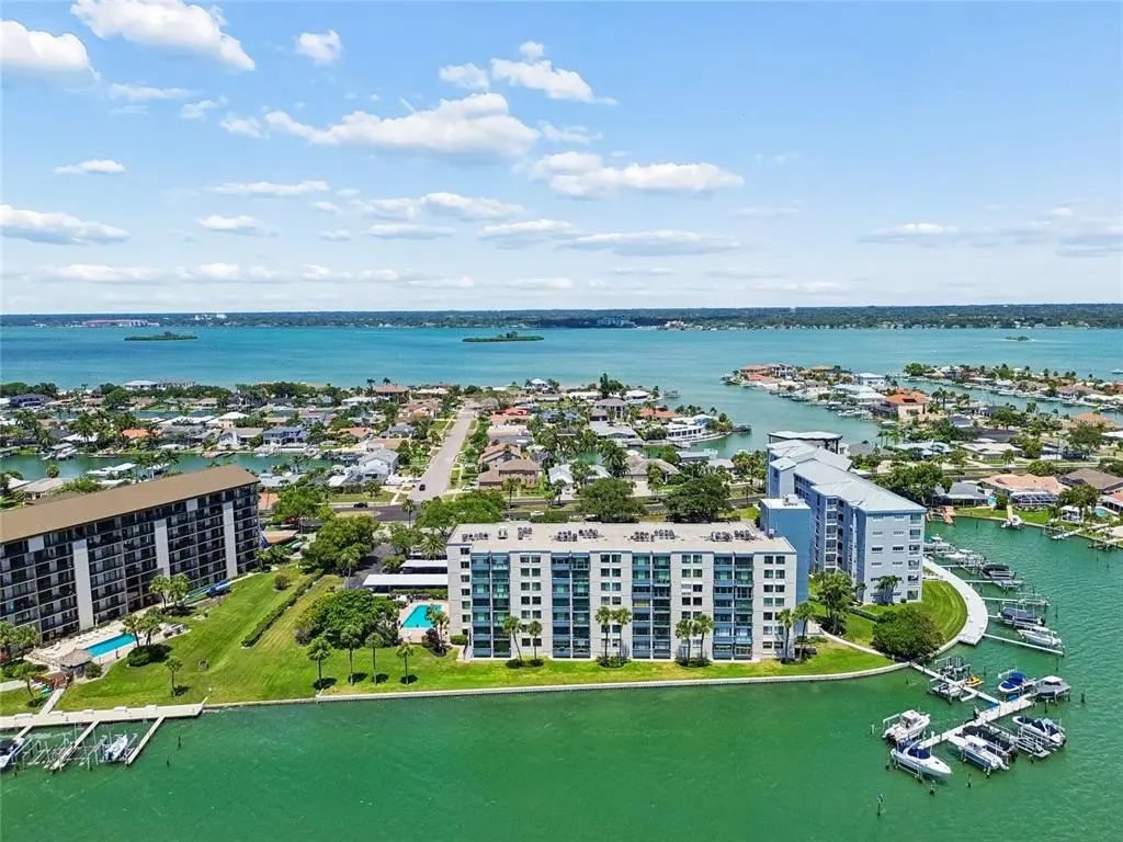 644 Island Way 405, CLEARWATER