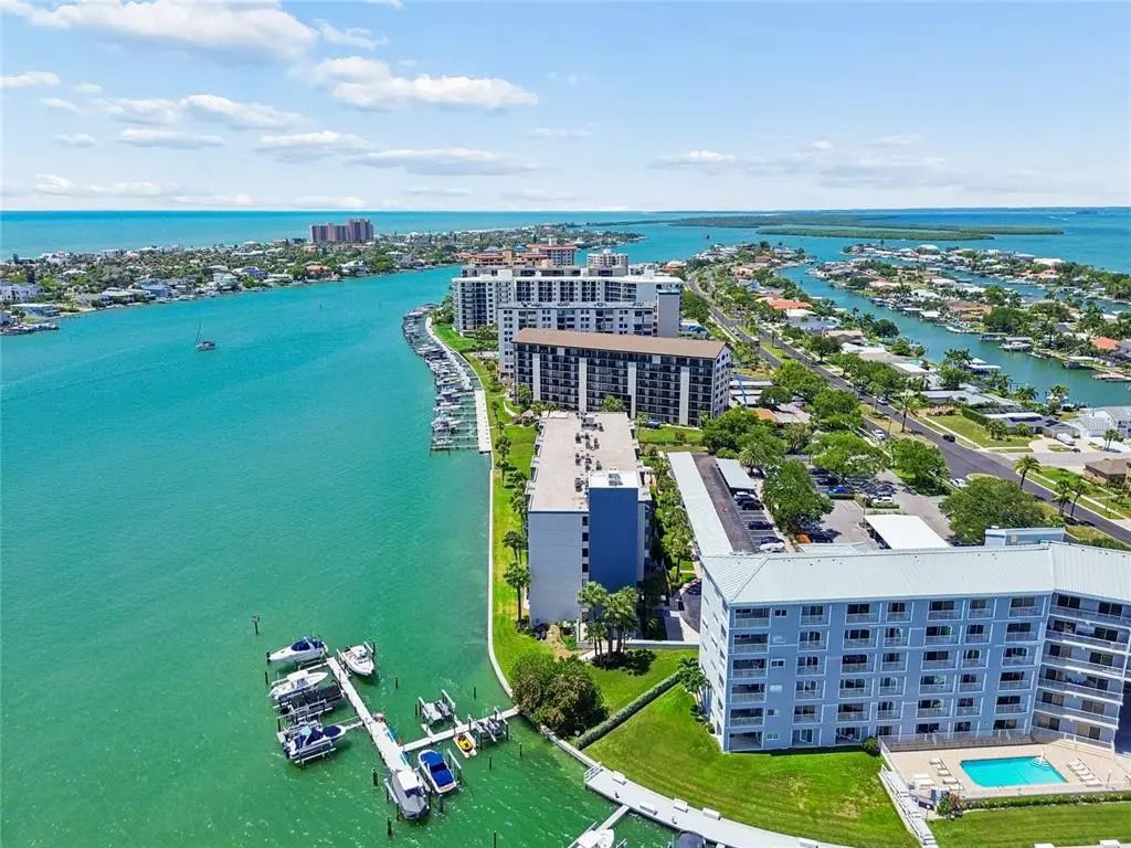 644 Island Way 405, CLEARWATER