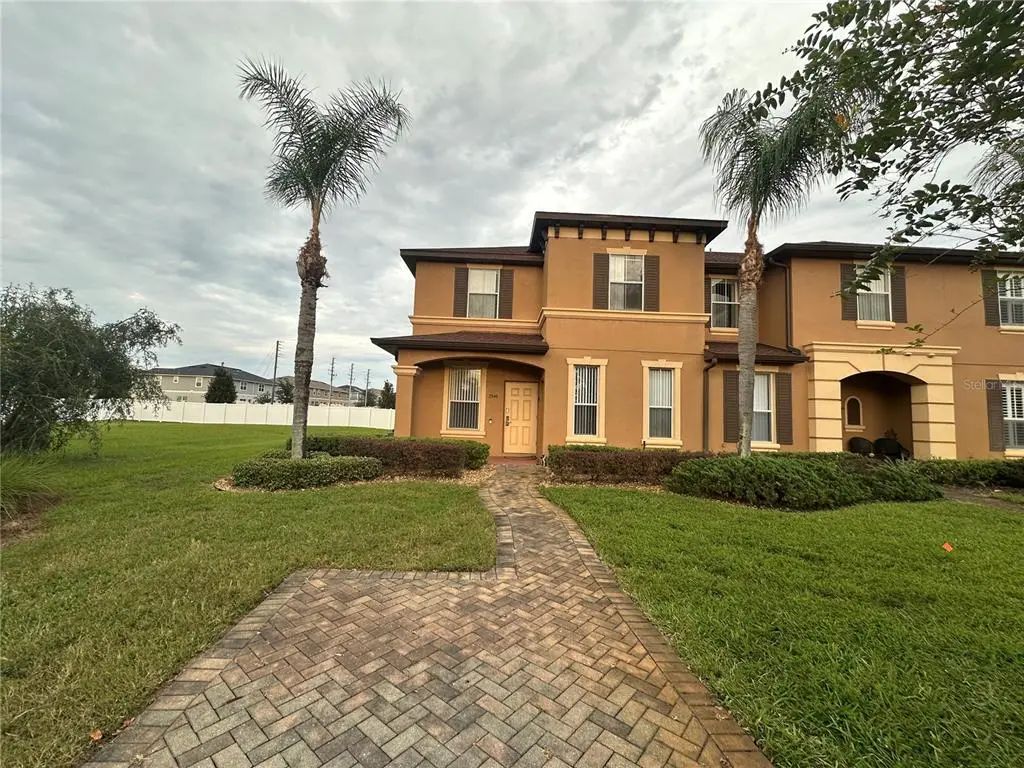 2346 Calabria Avenue, DAVENPORT