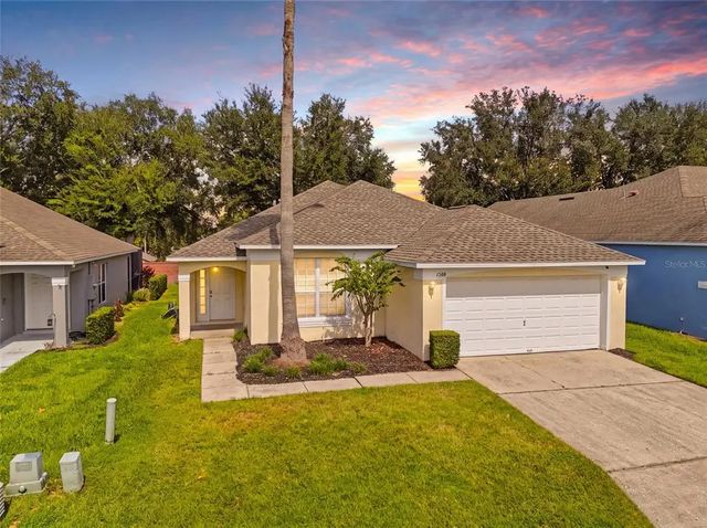 1500 Casterton Circle, DAVENPORT