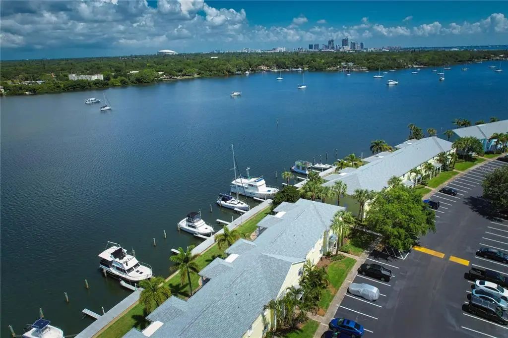 165 Pompano Dr Se, ST PETERSBURG